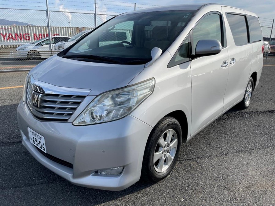 358. Toyota Alphard 2.4L Automatic. 4 x4