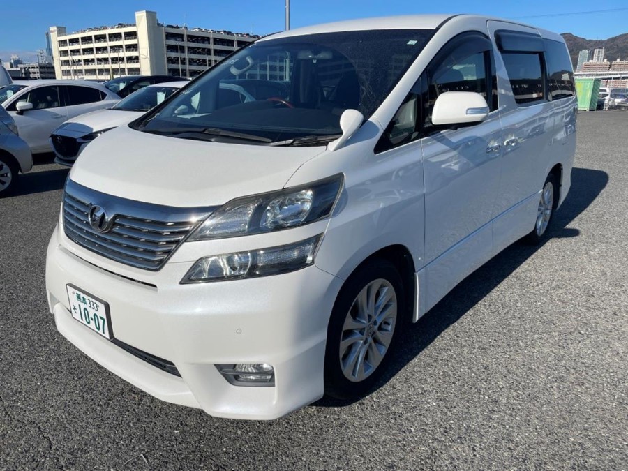 359 Toyota Vellfire 2.4L Automatic.