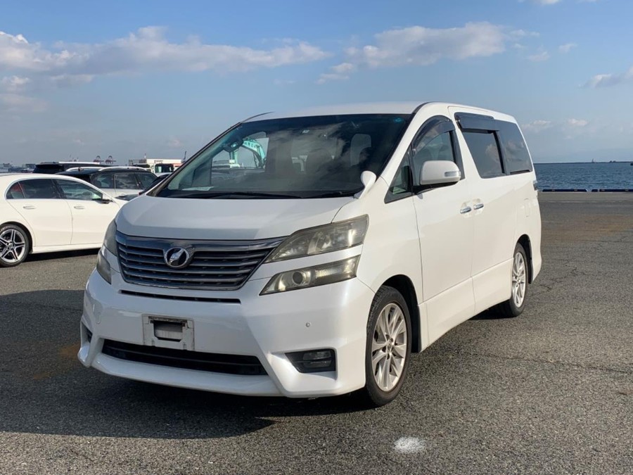 371 Toyota Vellfire 2.4L Automatic