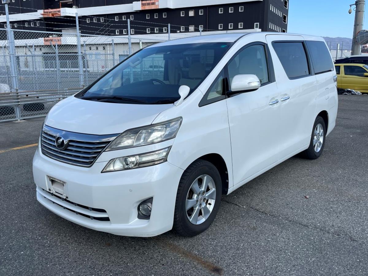 380 Toyota Vellfire 2.4L Automatic